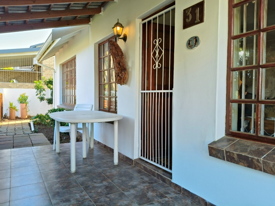 3 Bedroom Property for Sale in Noorsekloof Eastern Cape